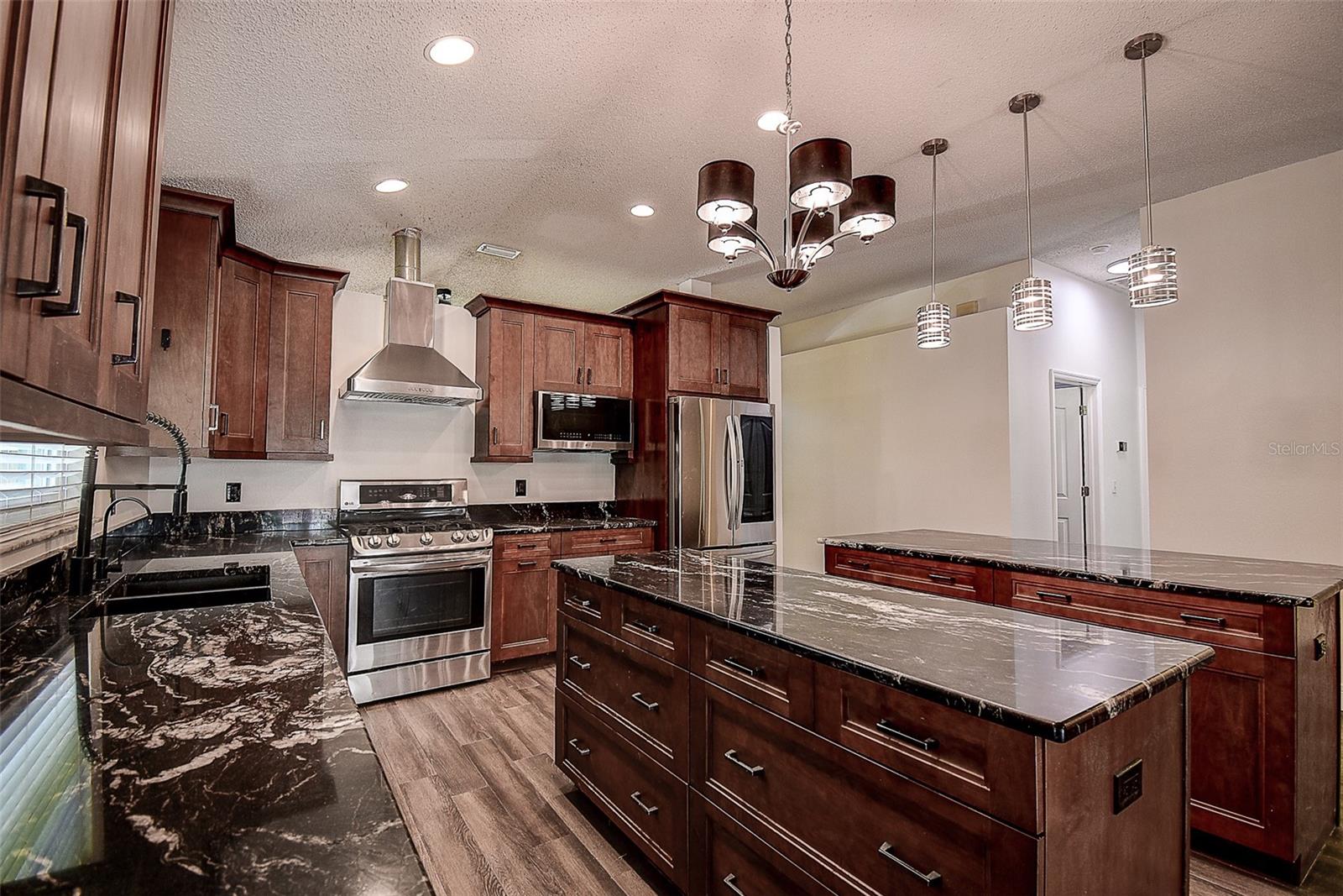1709 SCOTCH PINE DR — photo 9