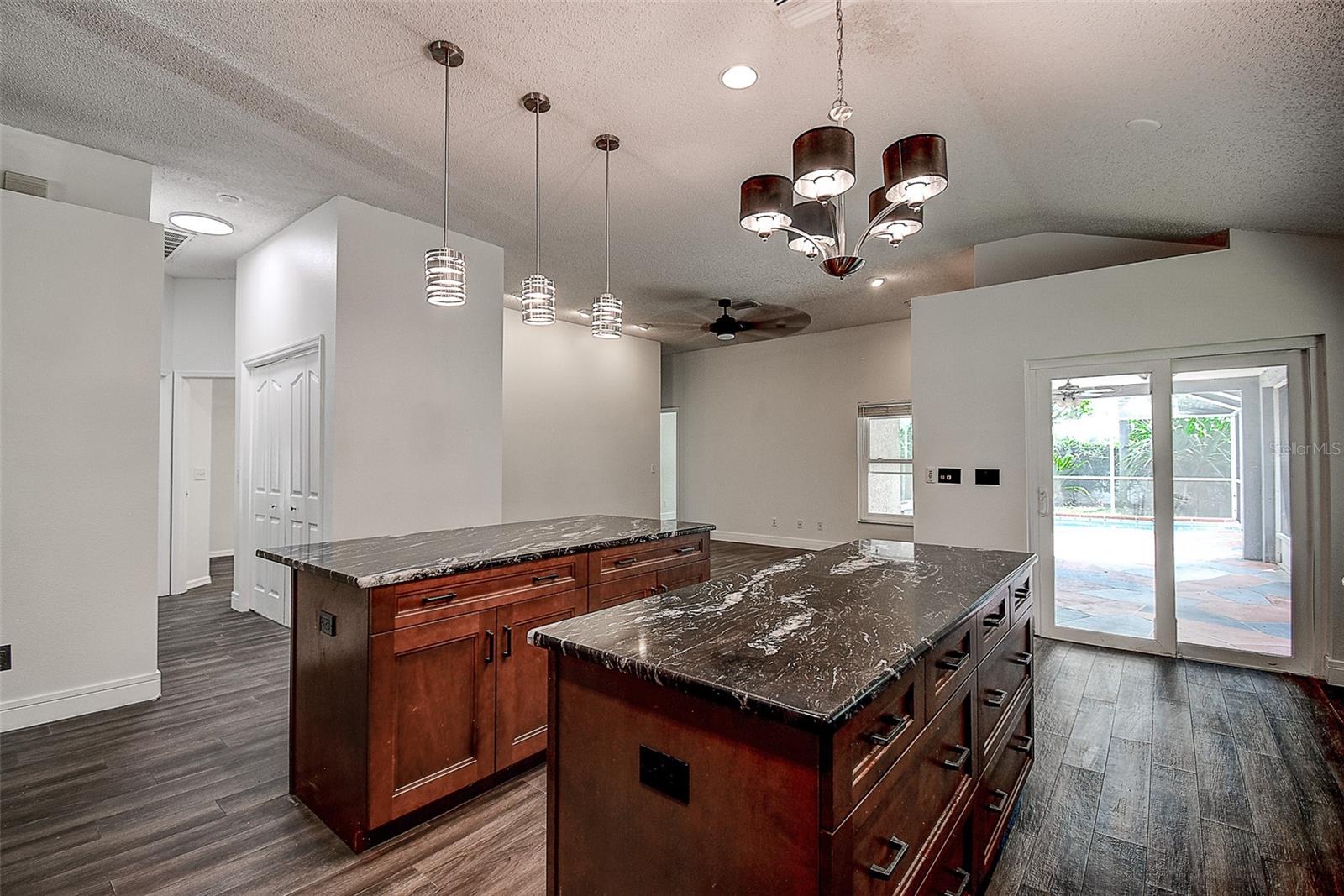 1709 SCOTCH PINE DR — photo 10