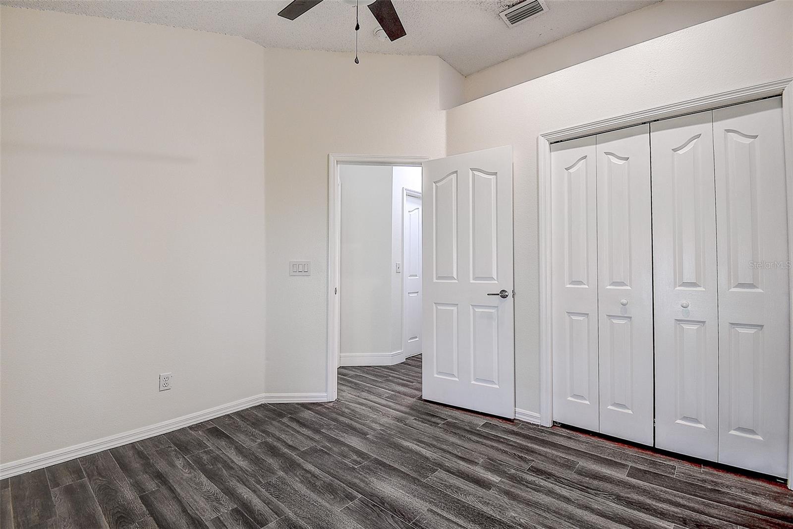 1709 SCOTCH PINE DR — photo 18