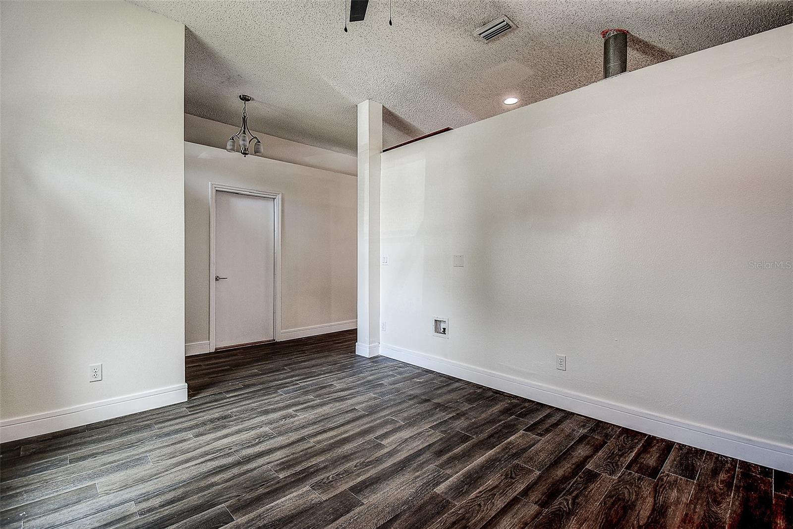 1709 SCOTCH PINE DR — photo 5