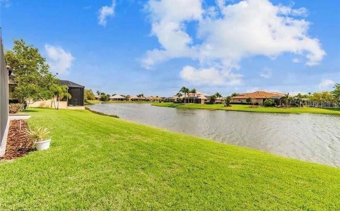 2953 SEASONS BLVD — photo 32