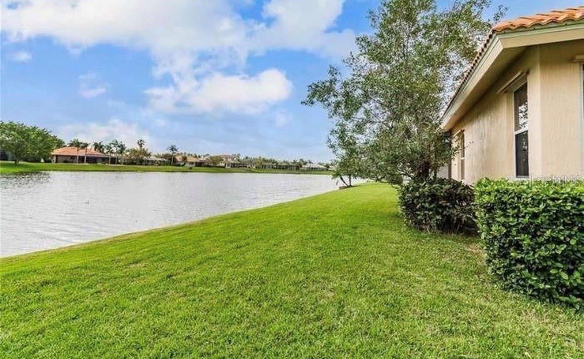 2953 SEASONS BLVD — photo 33
