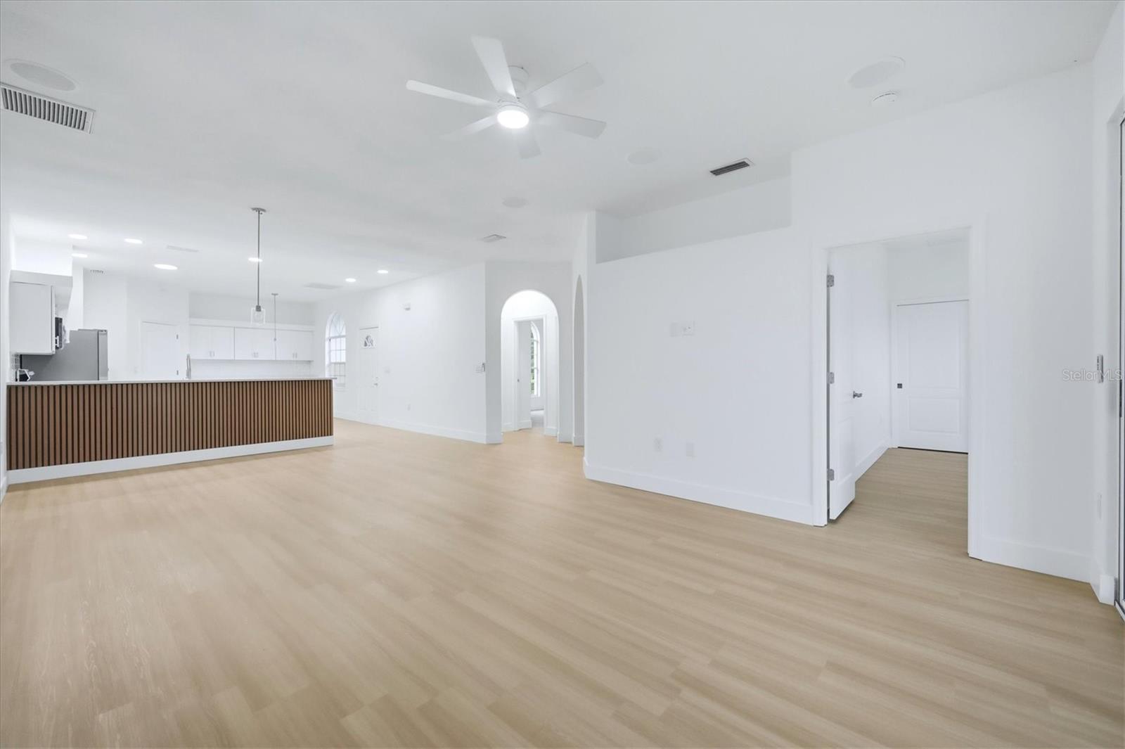 5713 COTTONWOOD ST — photo 6