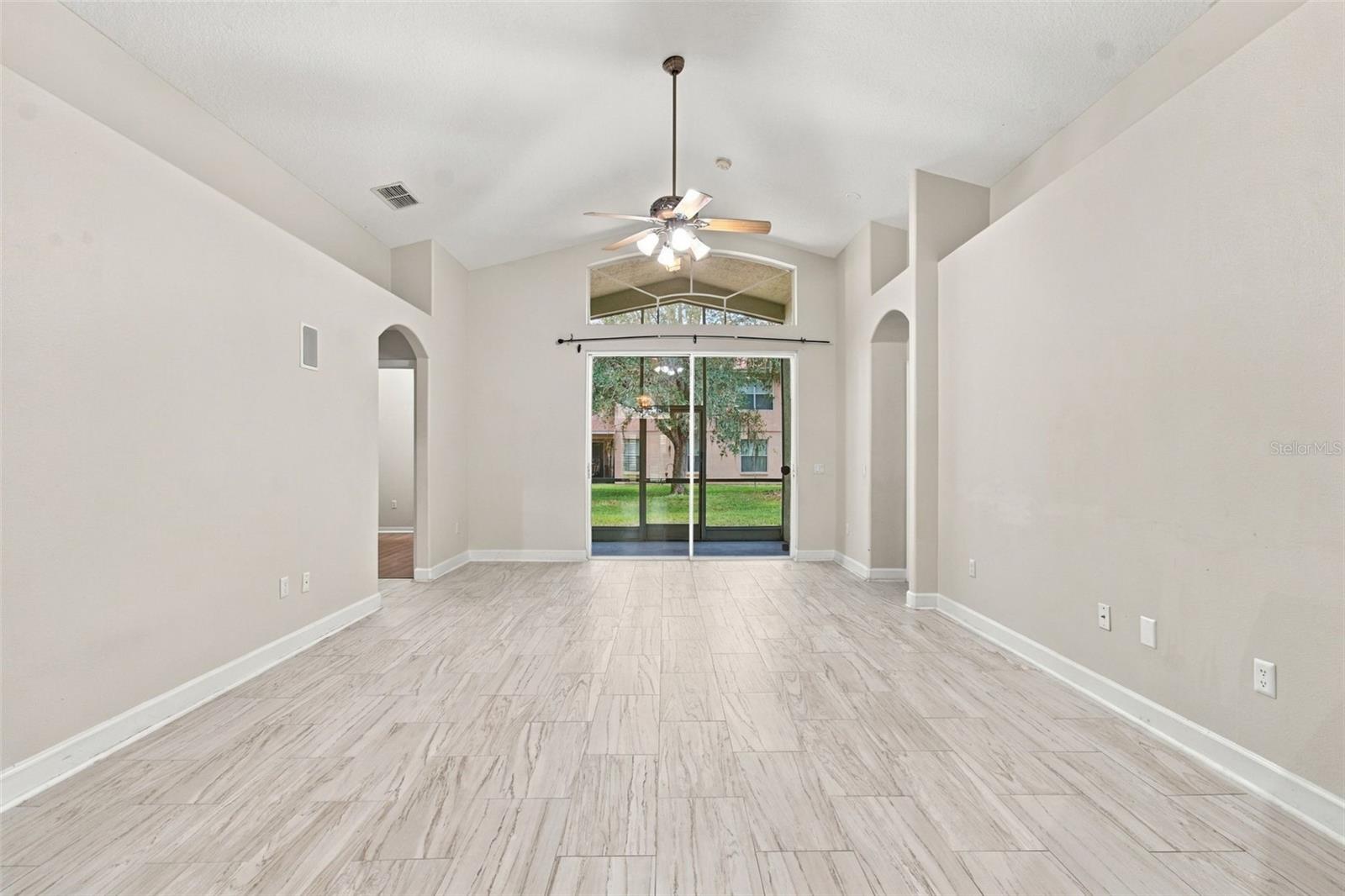 16207 ASHLEY PARK PL — photo 21