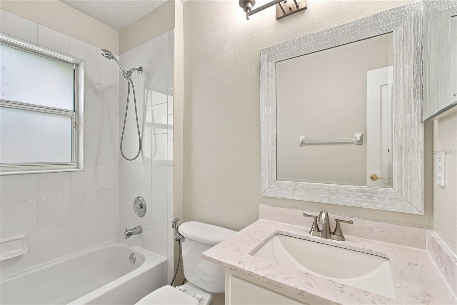 16207 ASHLEY PARK PL — photo 9
