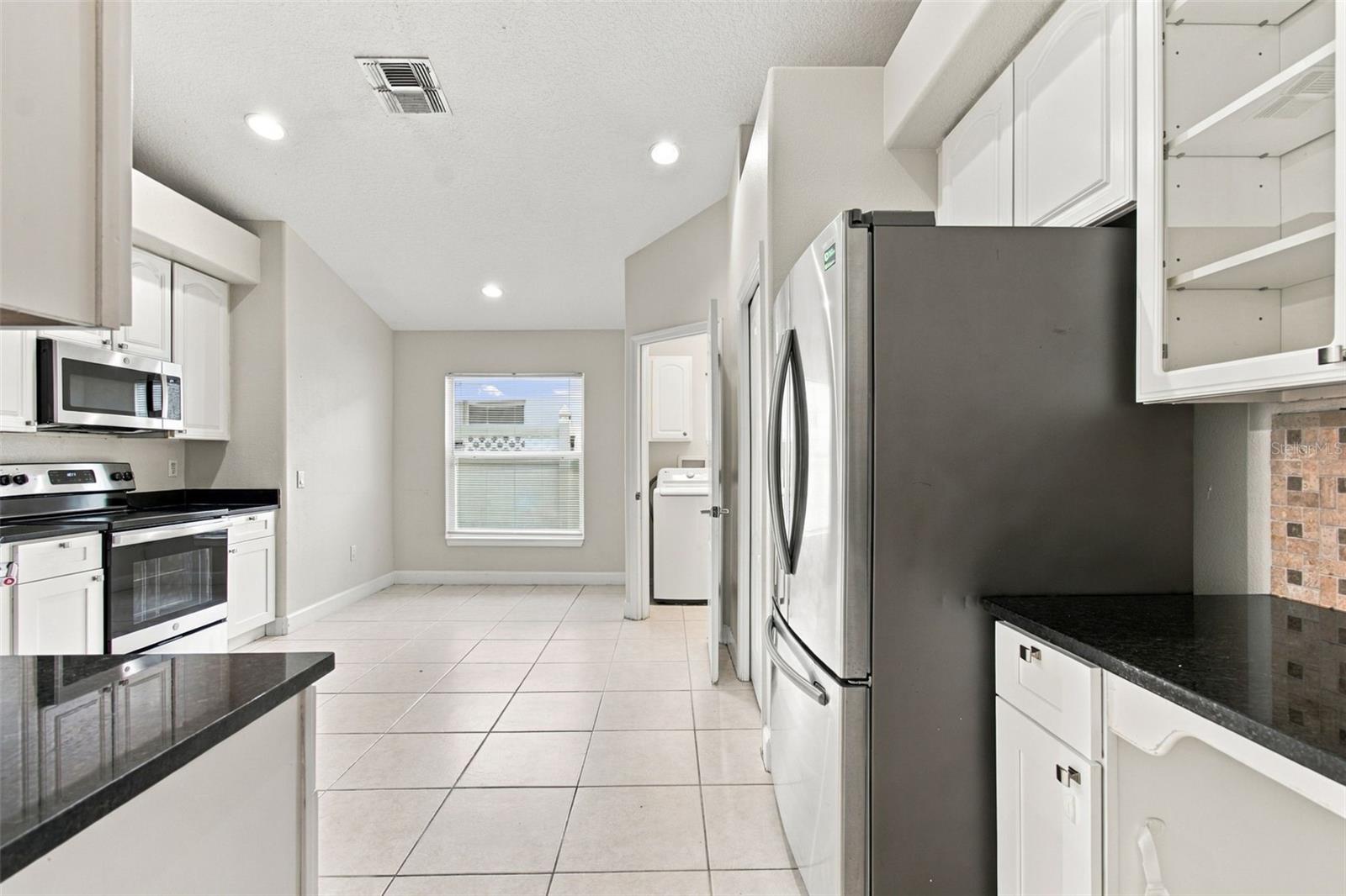 16207 ASHLEY PARK PL — photo 27