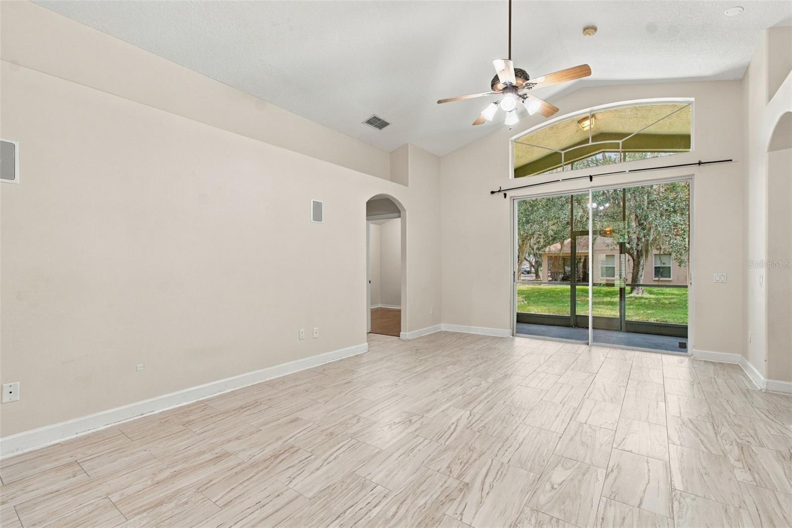 16207 ASHLEY PARK PL — photo 23