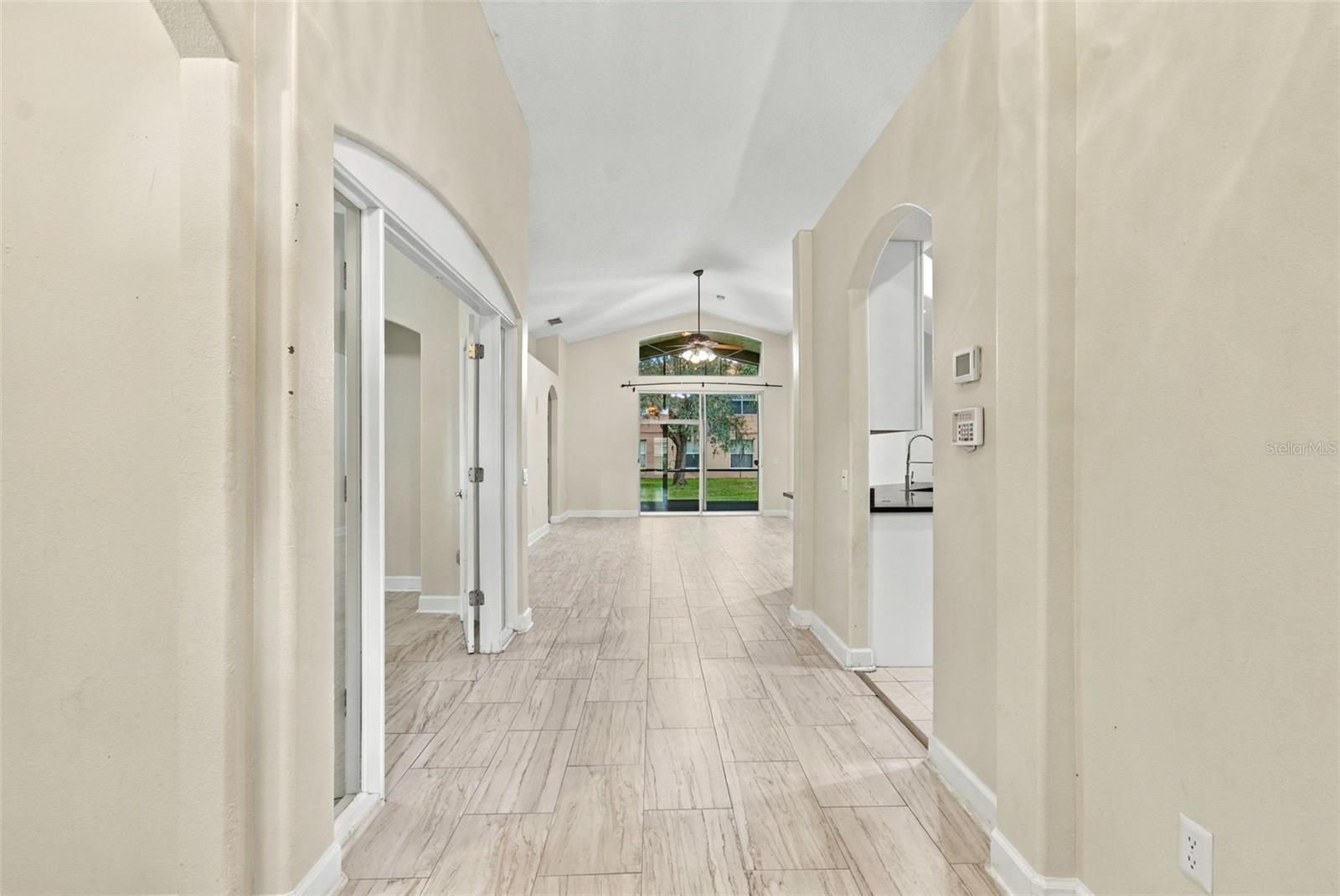 16207 ASHLEY PARK PL — photo 4