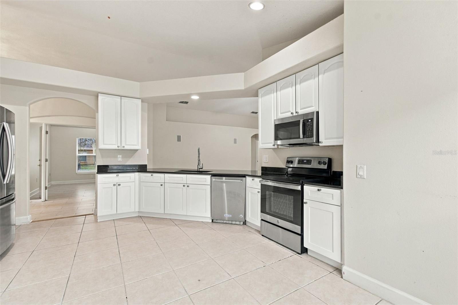 16207 ASHLEY PARK PL — photo 34