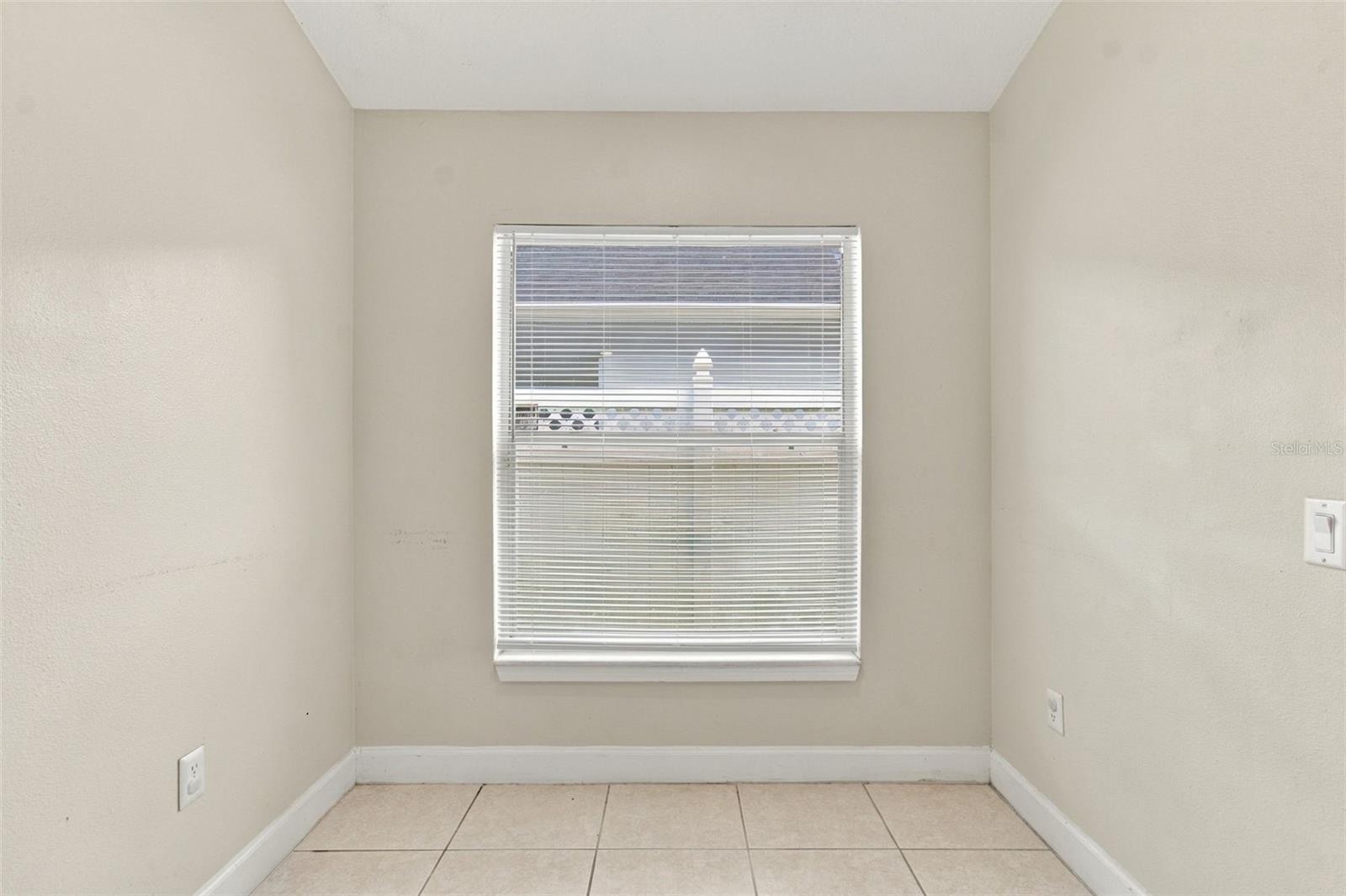 16207 ASHLEY PARK PL — photo 32