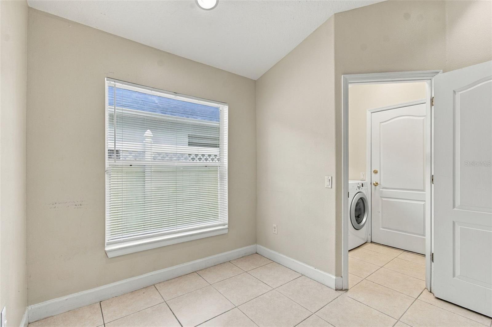 16207 ASHLEY PARK PL — photo 31