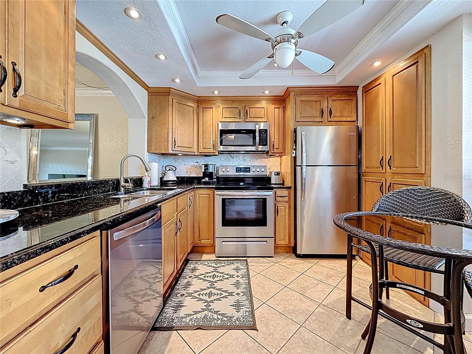 2615 COVE CAY DR #404 — photo 4