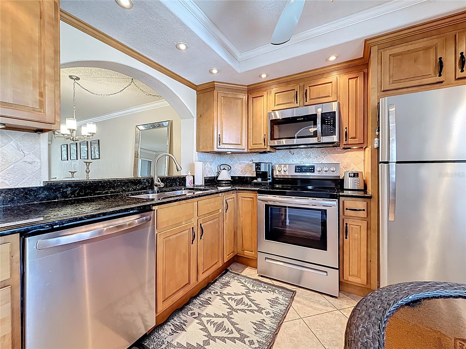 2615 COVE CAY DR #404 — photo 3