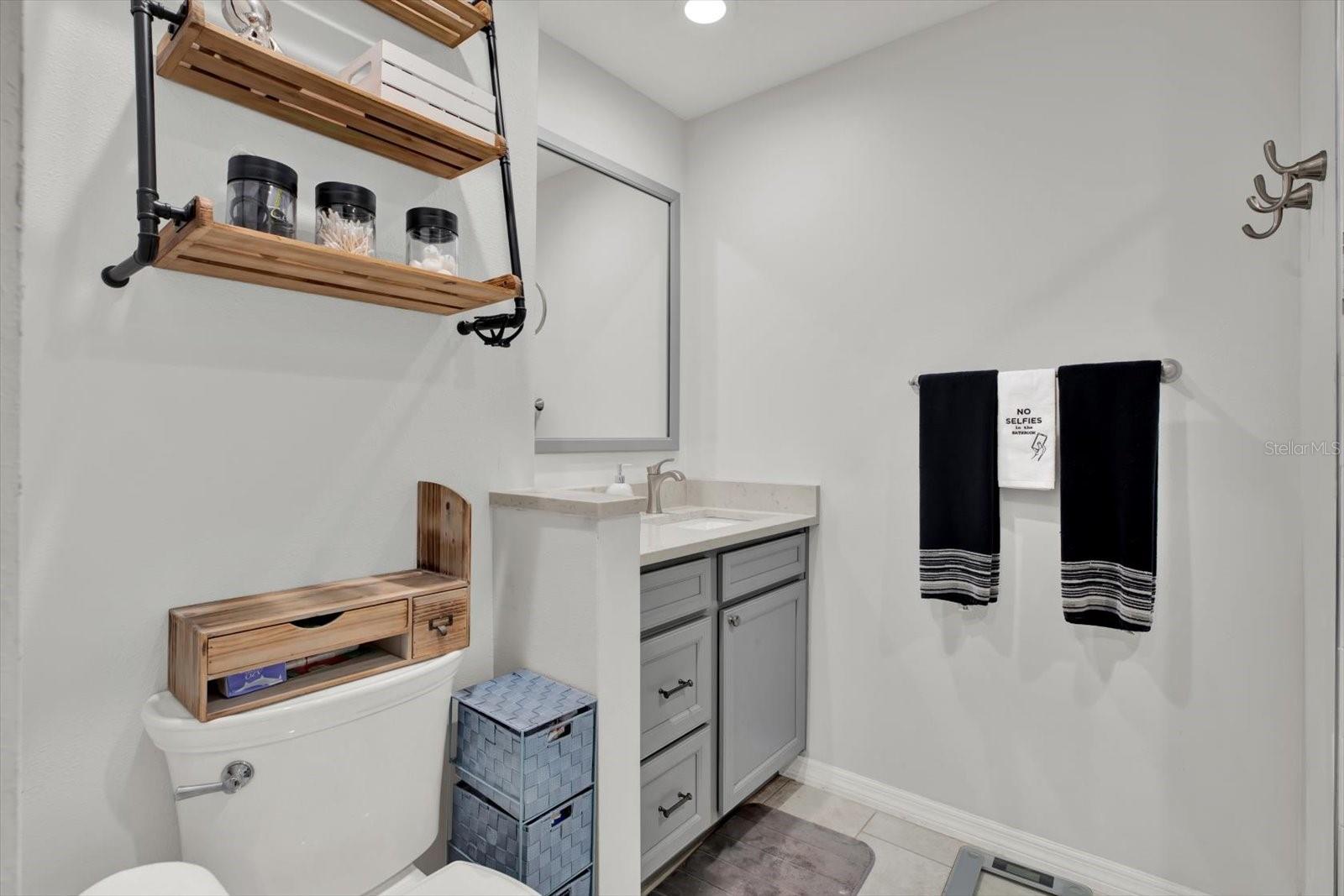 13100 WESTERN CIR — photo 18