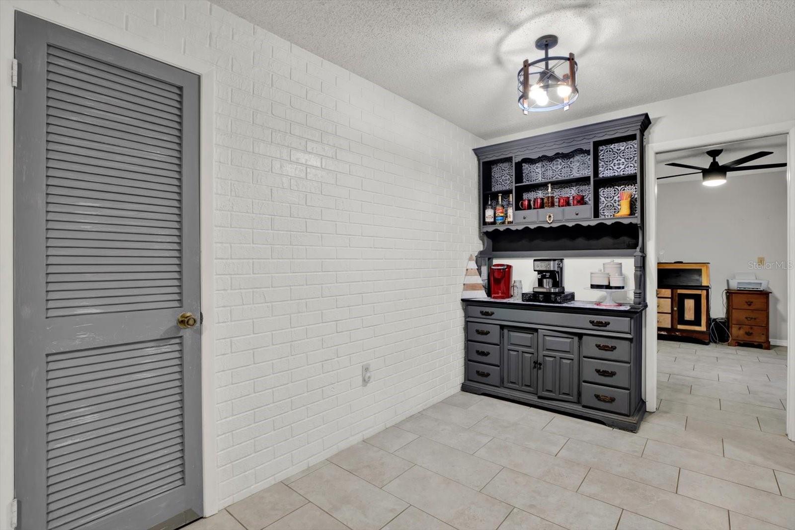 13100 WESTERN CIR — photo 10
