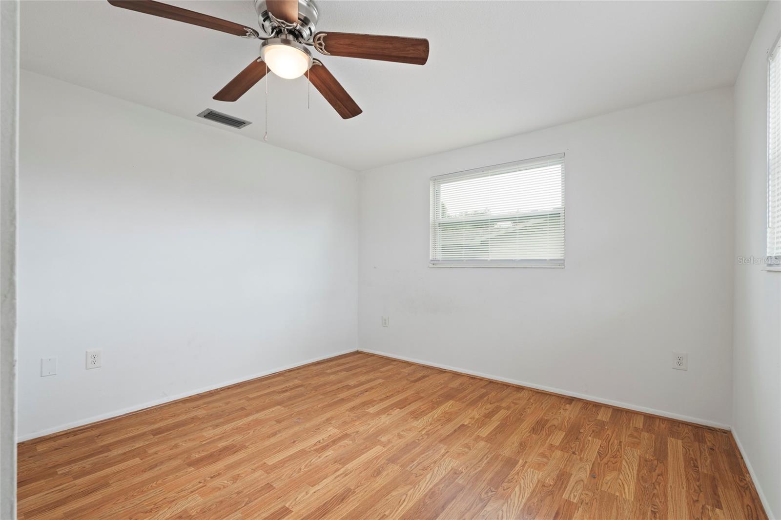 517 PEACH STREET — photo 22
