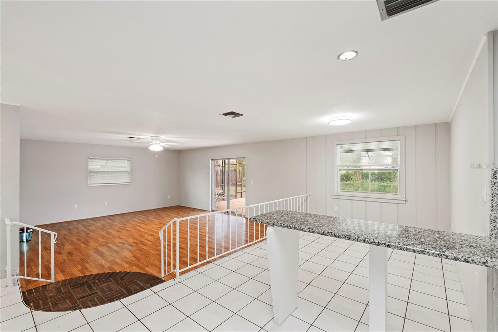 517 PEACH STREET — photo 13