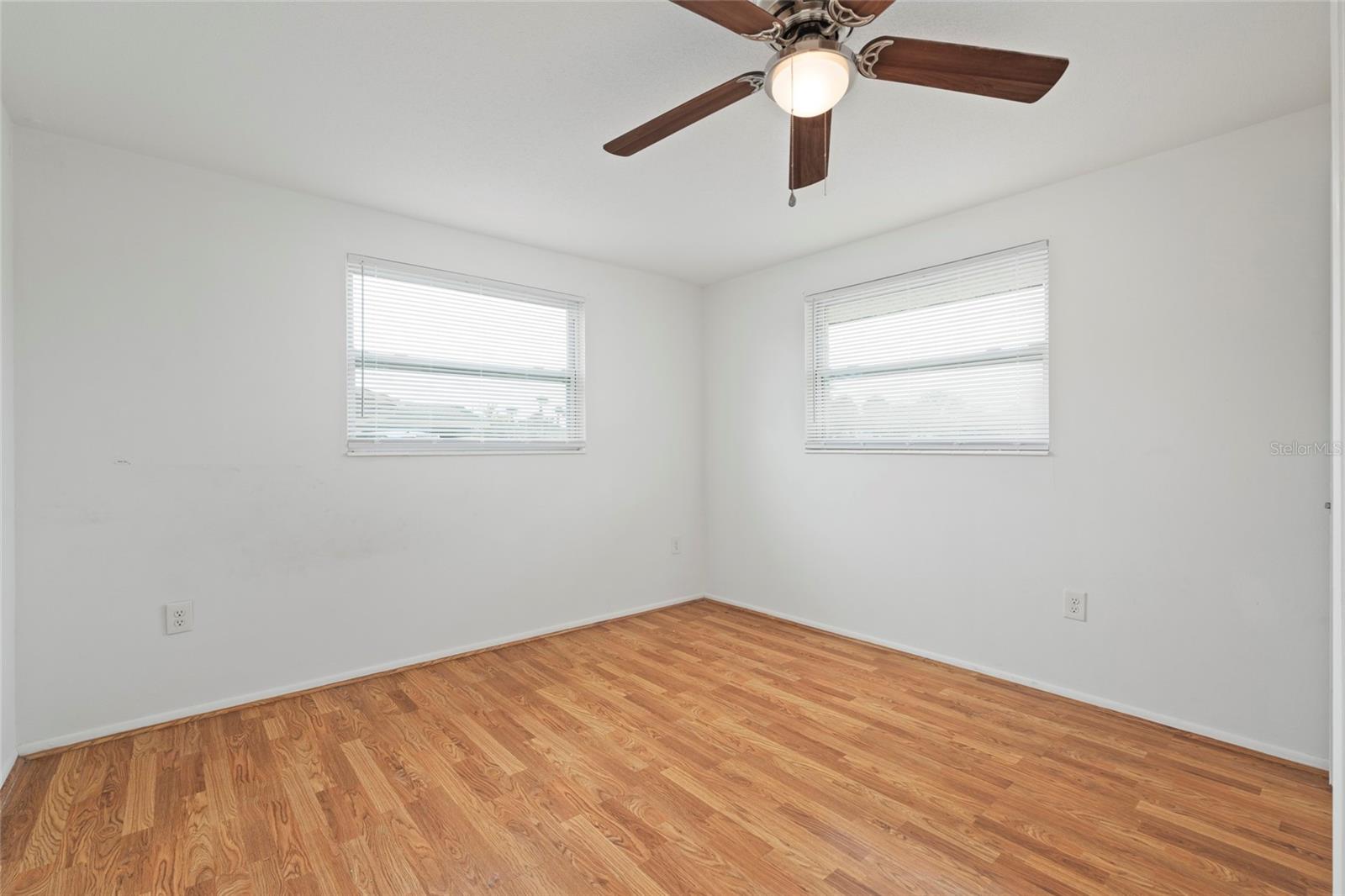 517 PEACH STREET — photo 23