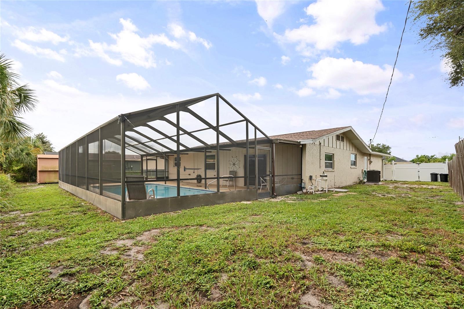 517 PEACH STREET — photo 33