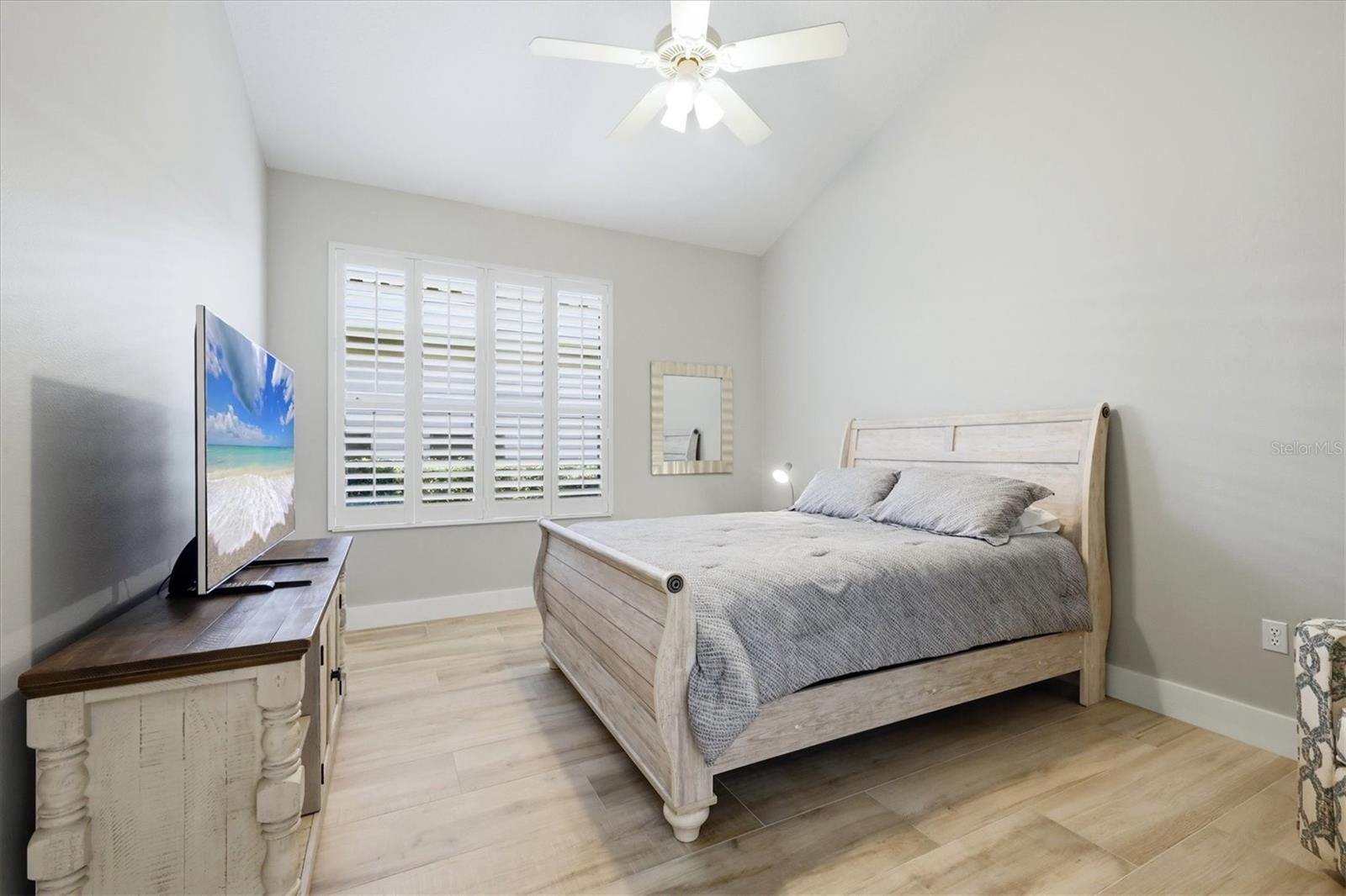 6514 OAKLAND HILLS DR — photo 20