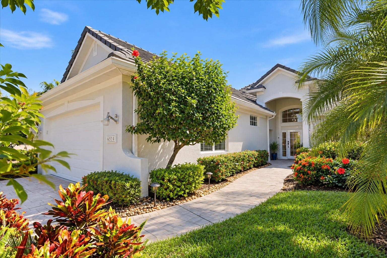 6514 OAKLAND HILLS DR — photo 2