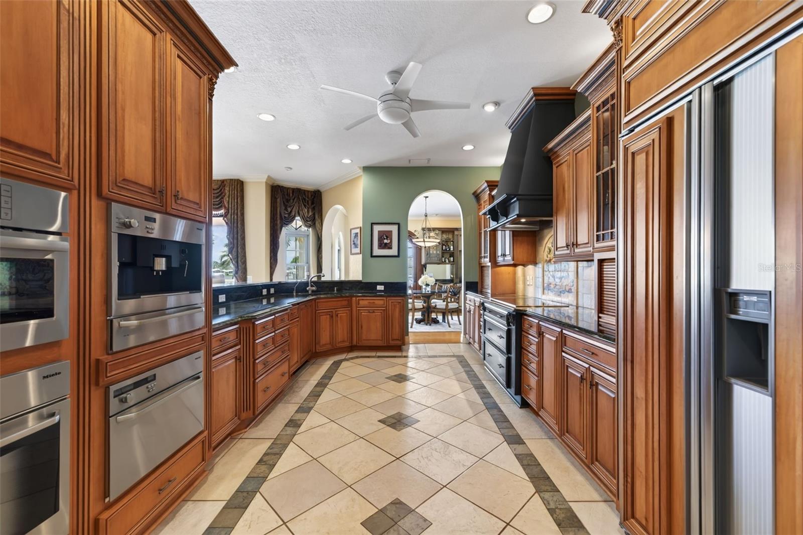 316 W BAY DR — photo 38