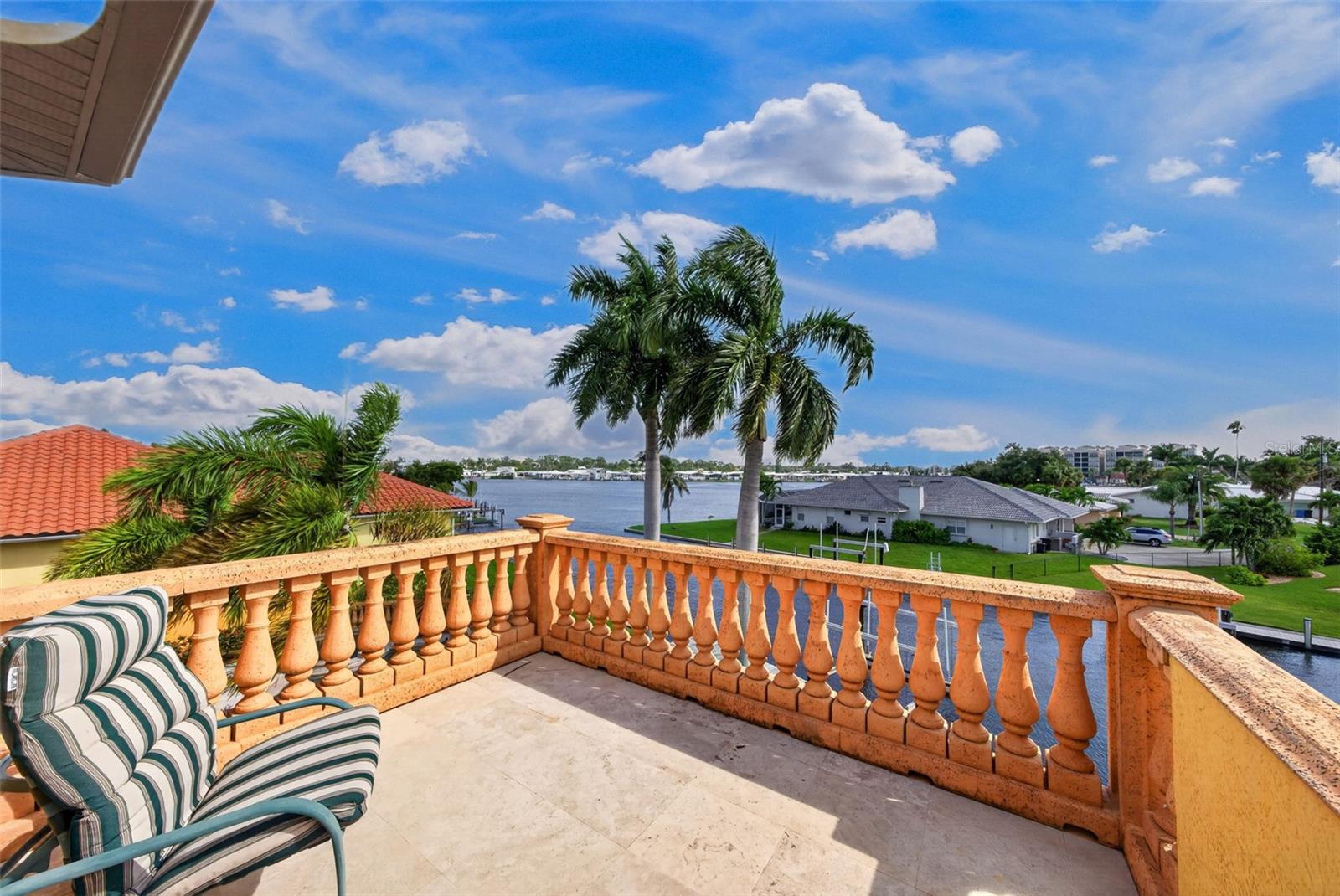 316 W BAY DR — photo 93