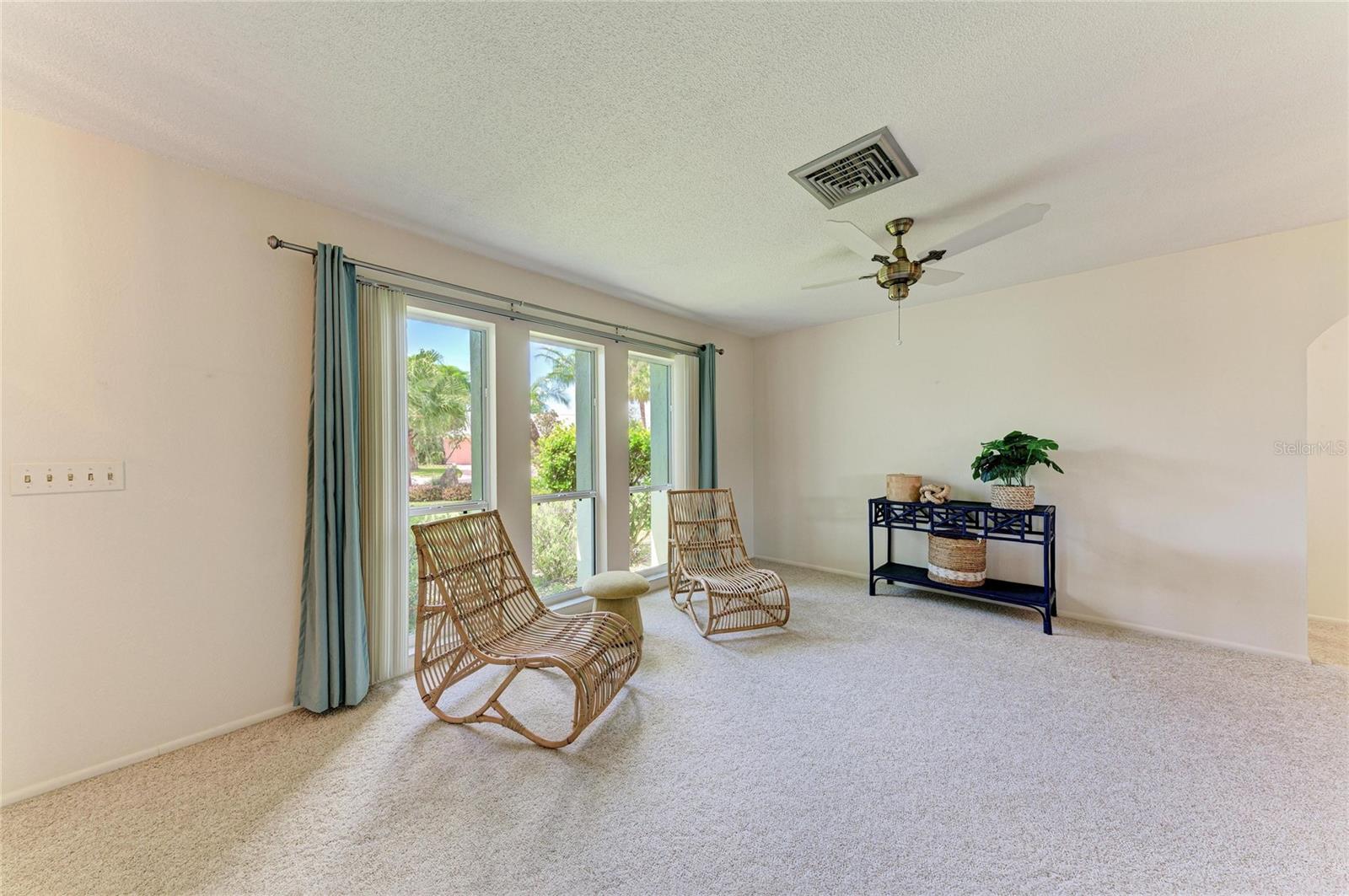 1602 VIKKI CT — photo 17