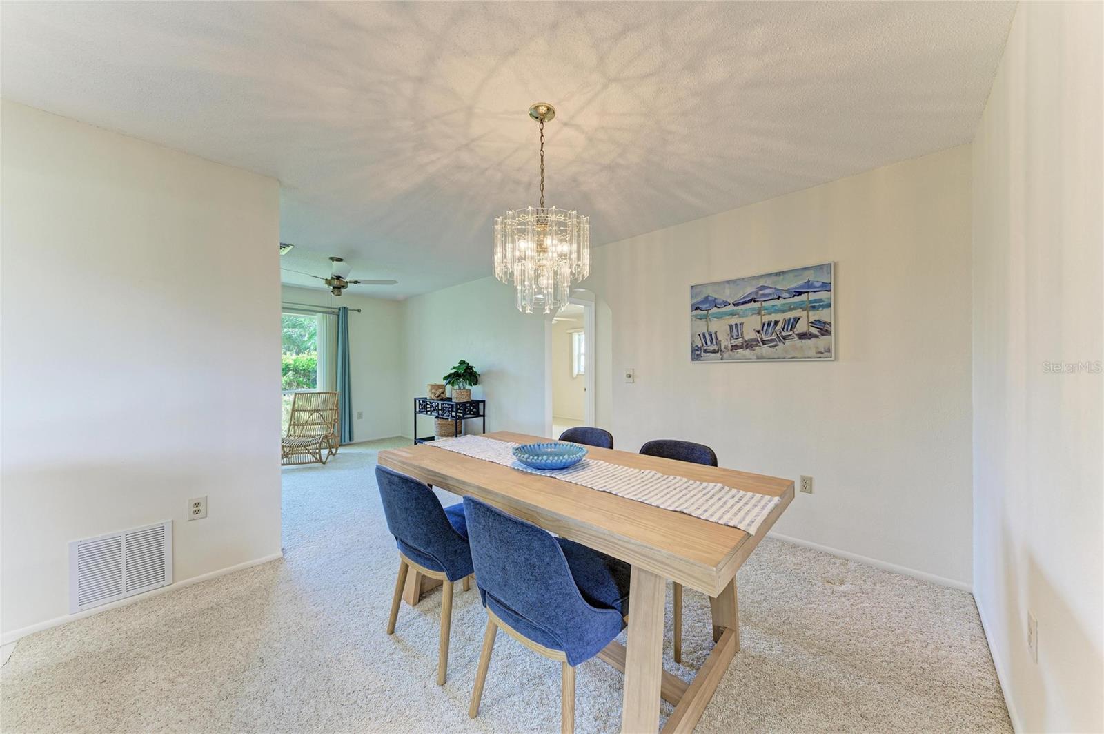 1602 VIKKI CT — photo 12