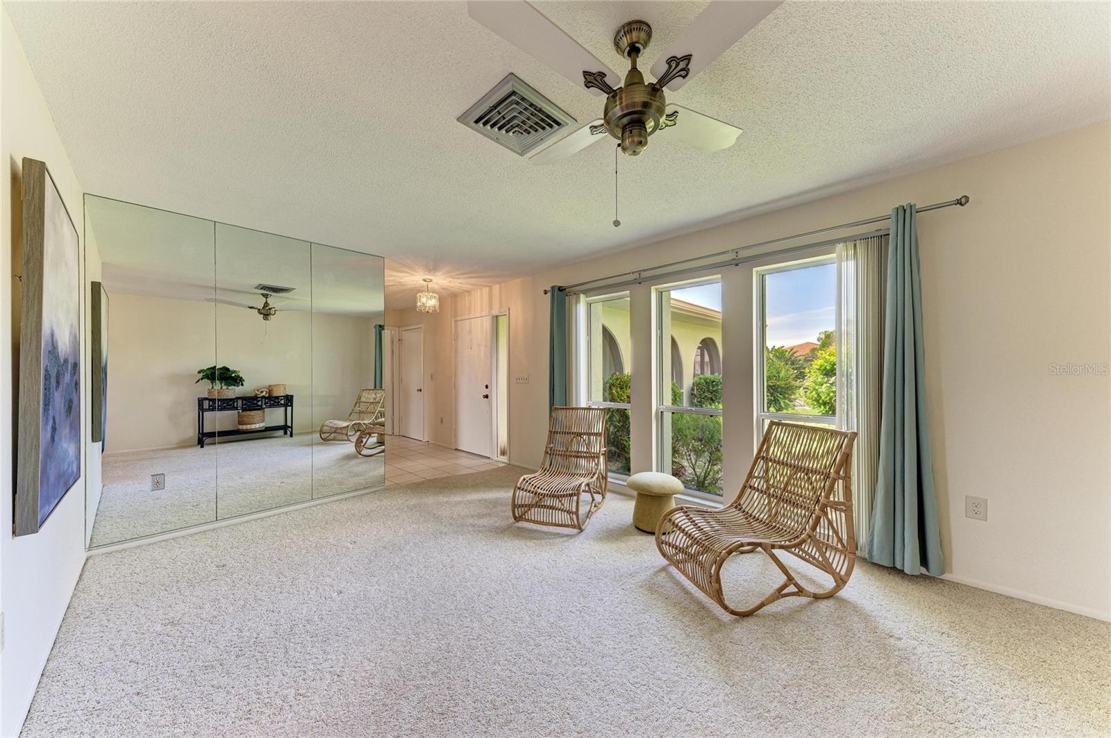 1602 VIKKI CT — photo 19