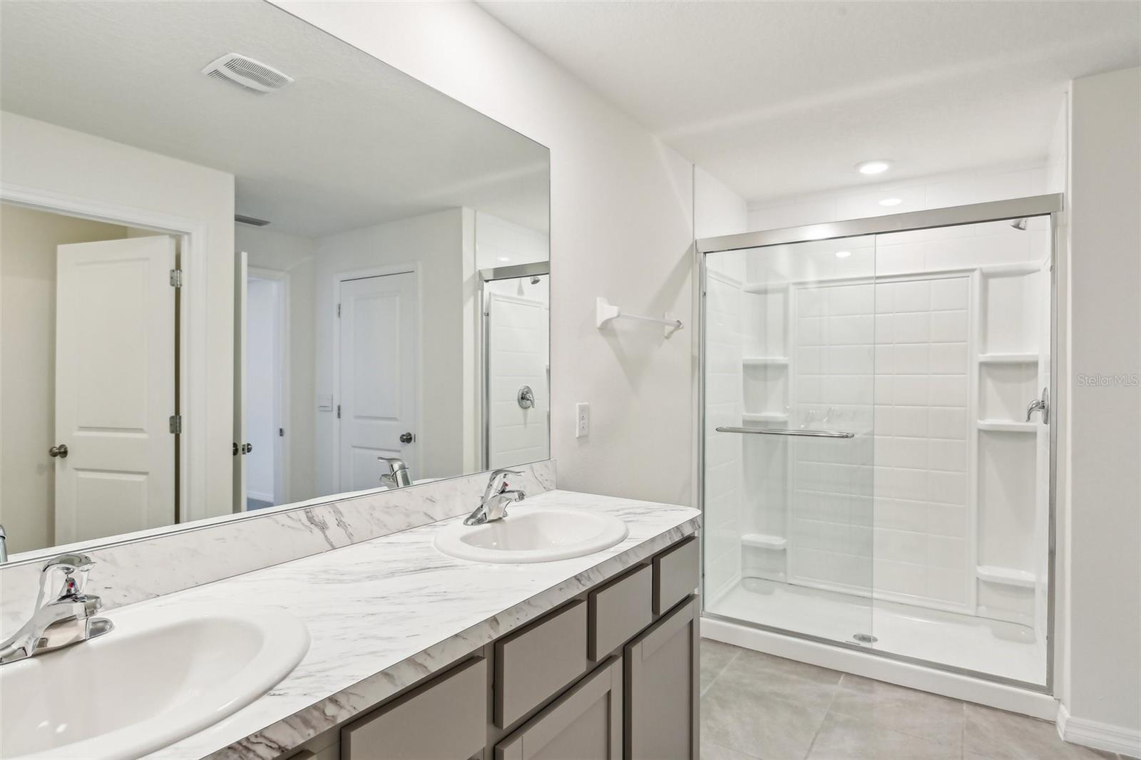 365570 NIGHT STRAWBERRY CT — photo 45