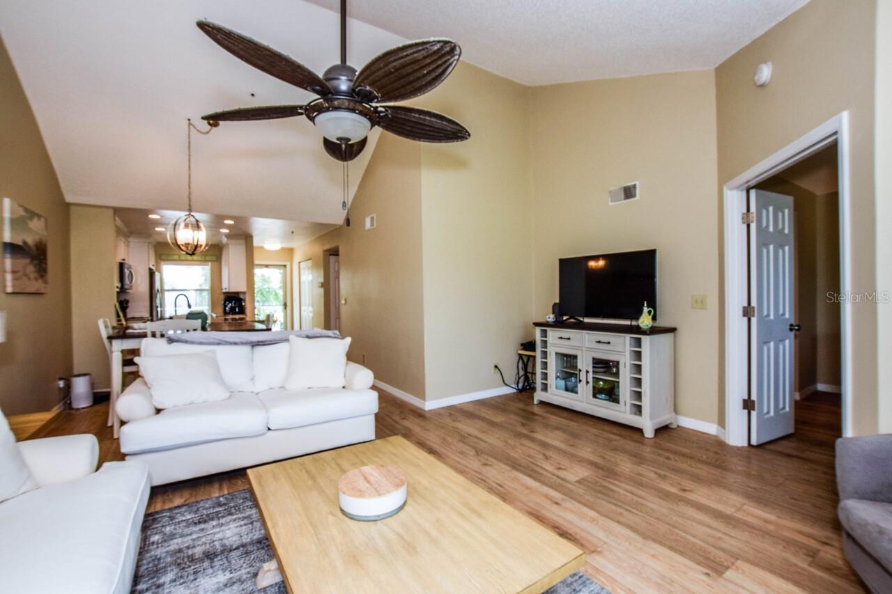 433 CERROMAR LN #541 — photo 5