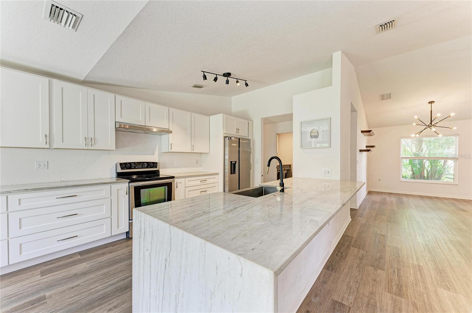 4173 PARRY DR — photo 15
