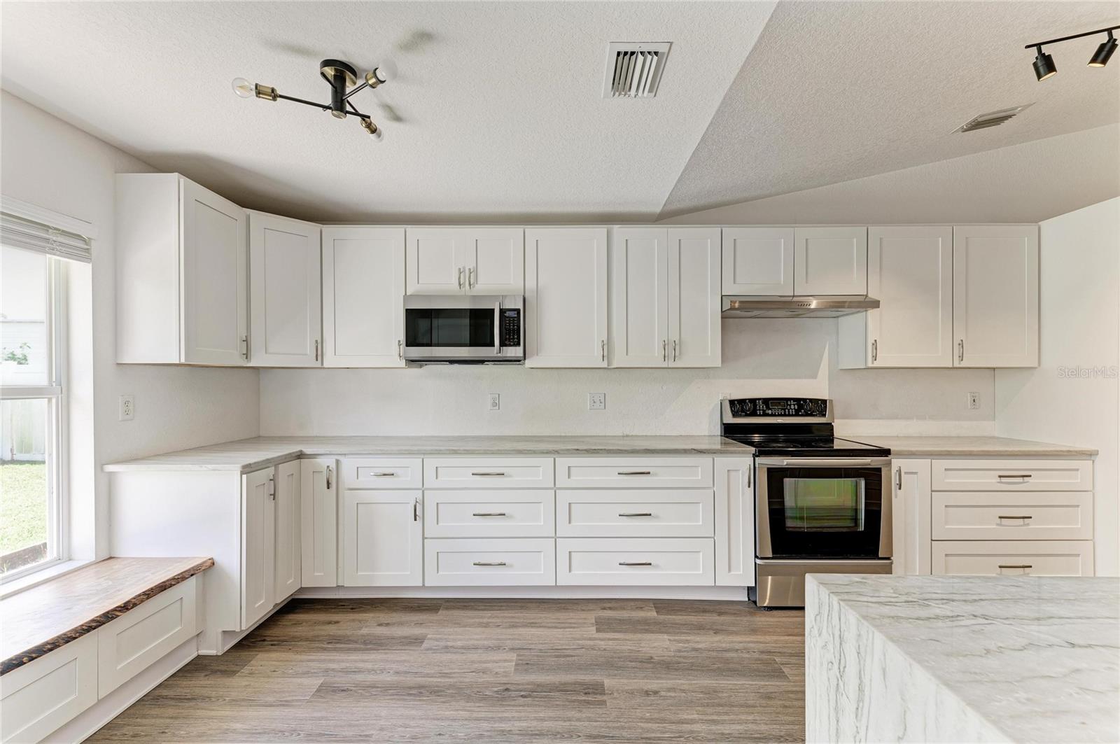 4173 PARRY DR — photo 17