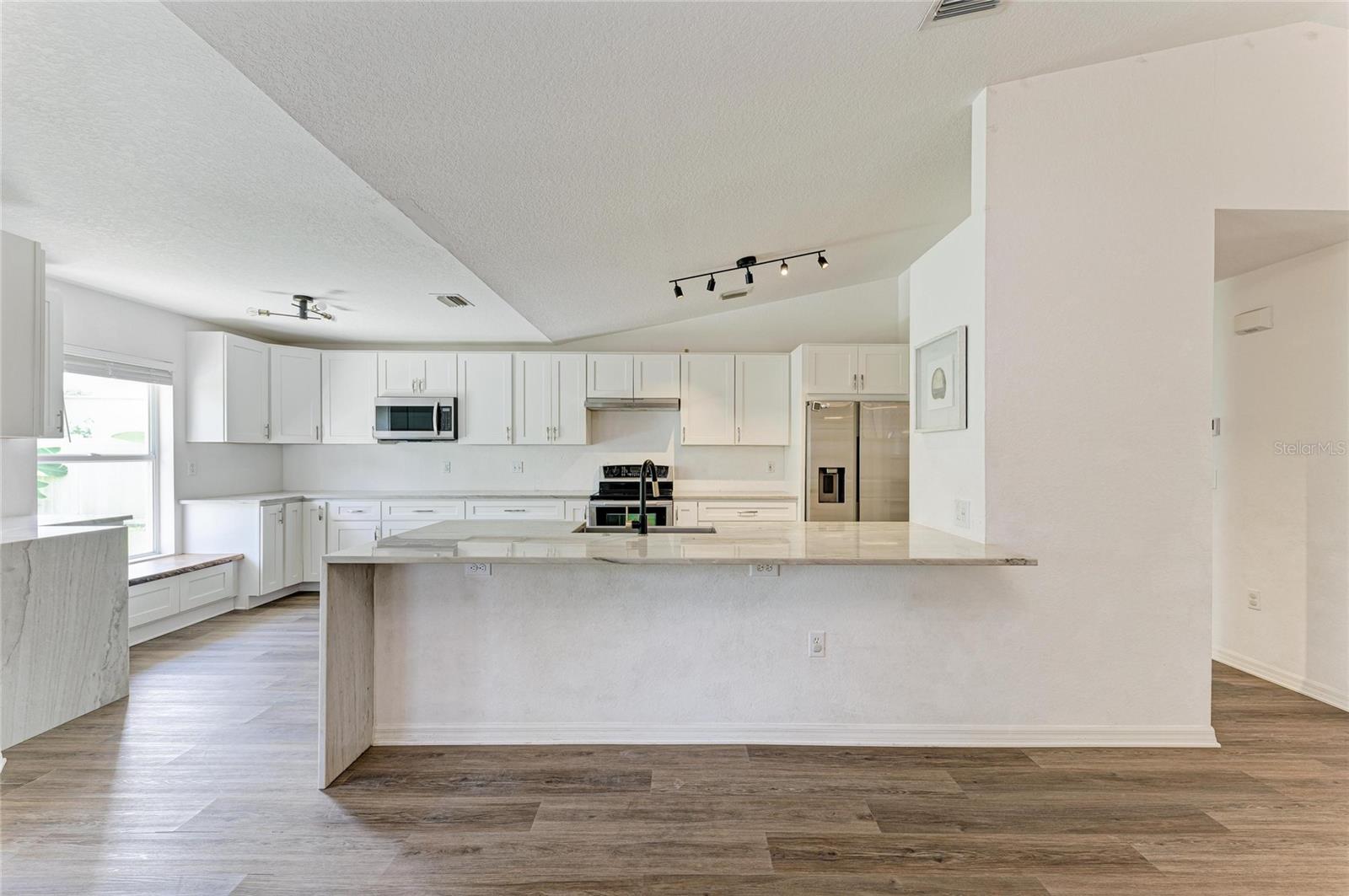 4173 PARRY DR — photo 16