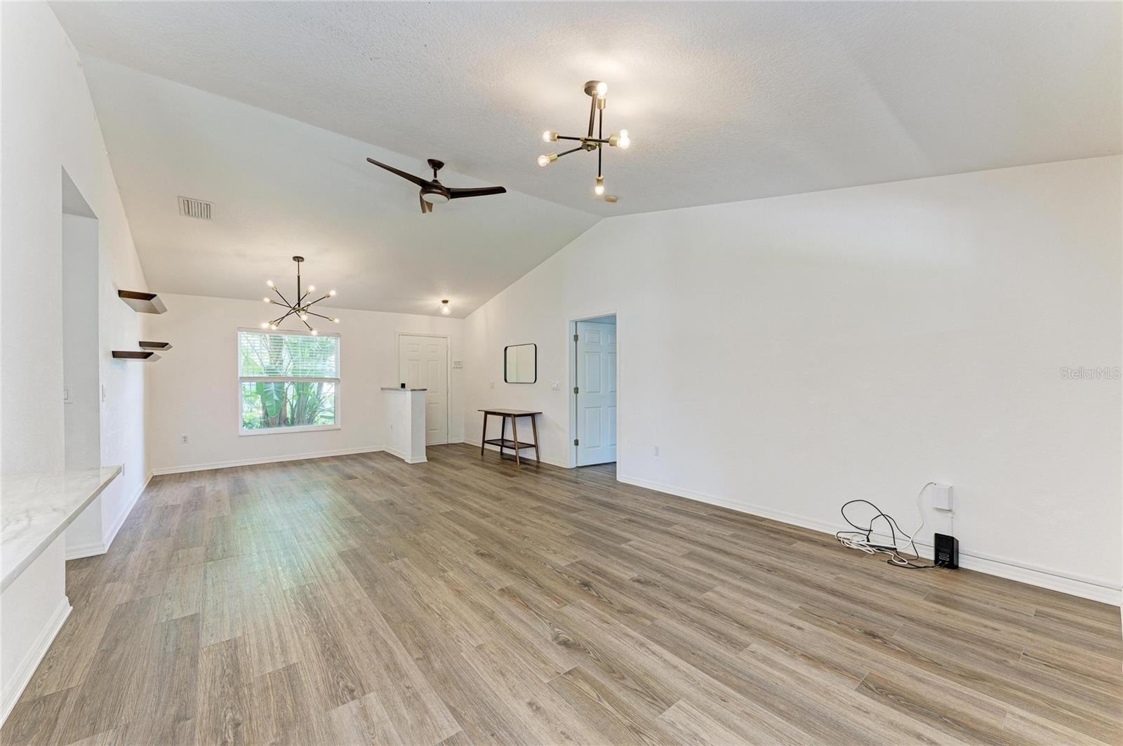 4173 PARRY DR — photo 14
