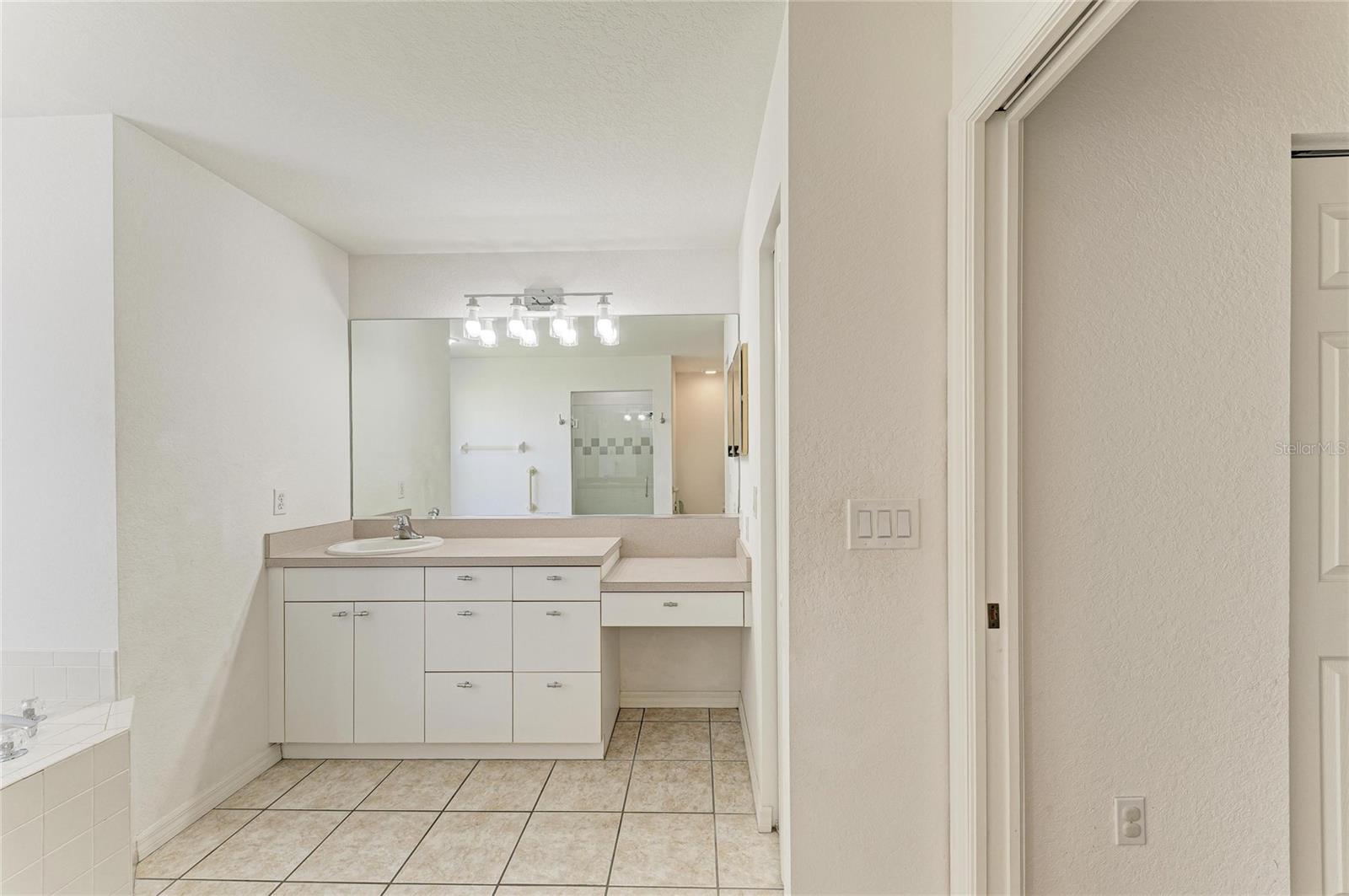4173 PARRY DR — photo 39
