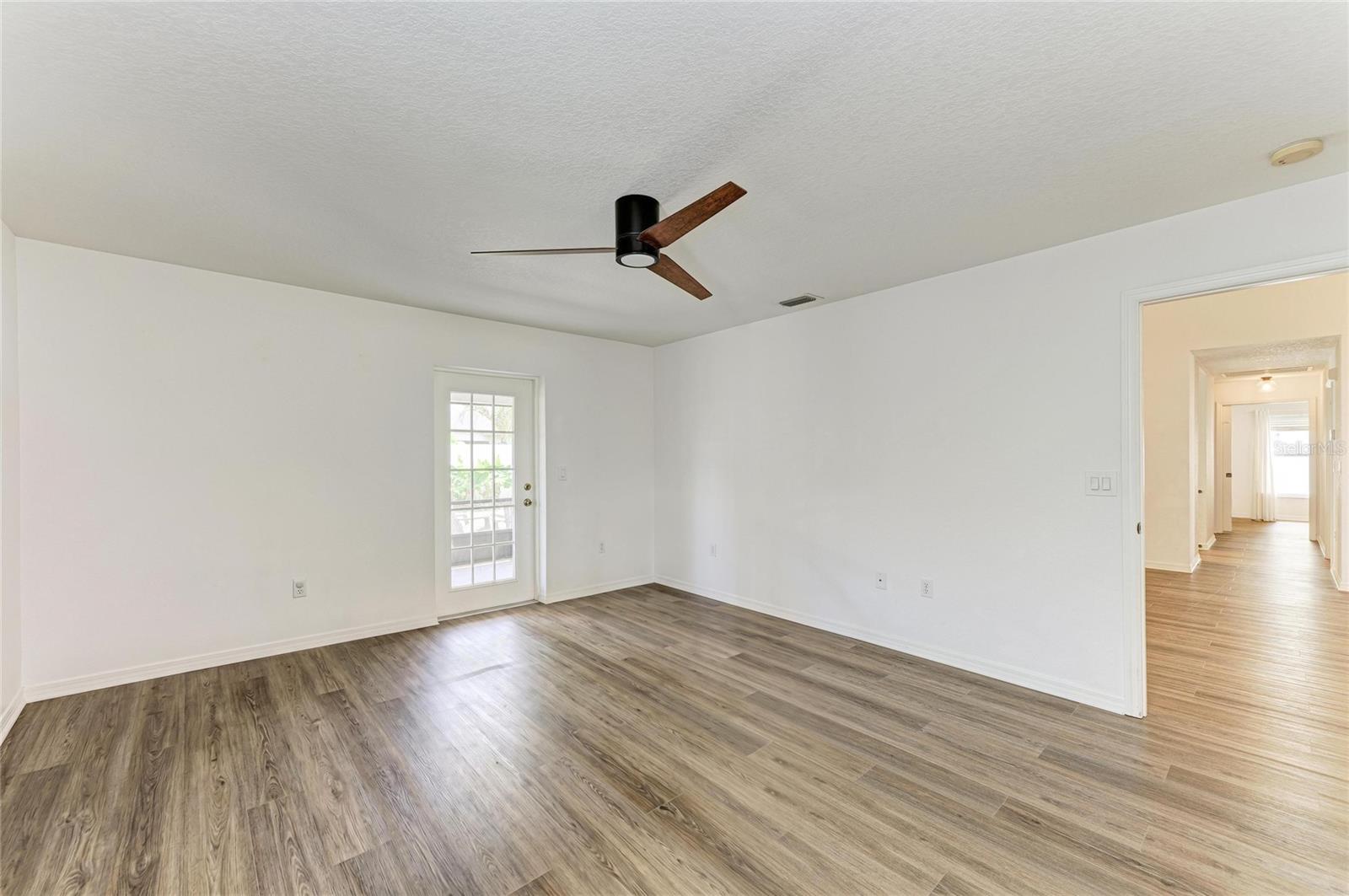 4173 PARRY DR — photo 34