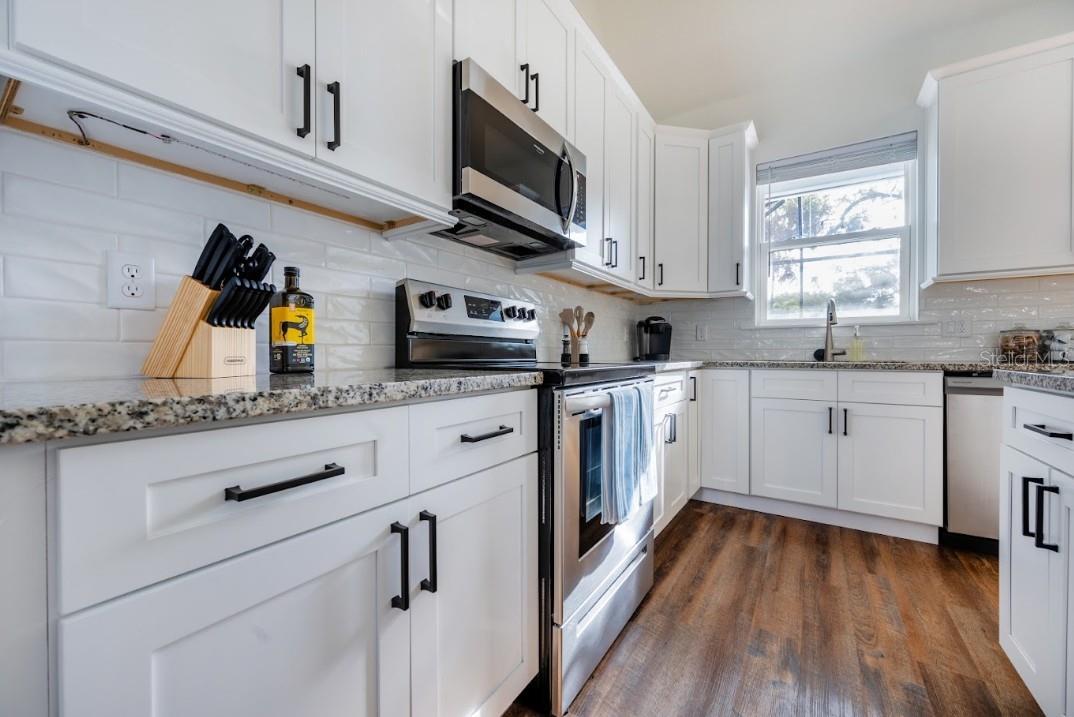 3903 N OLA AVE — photo 6