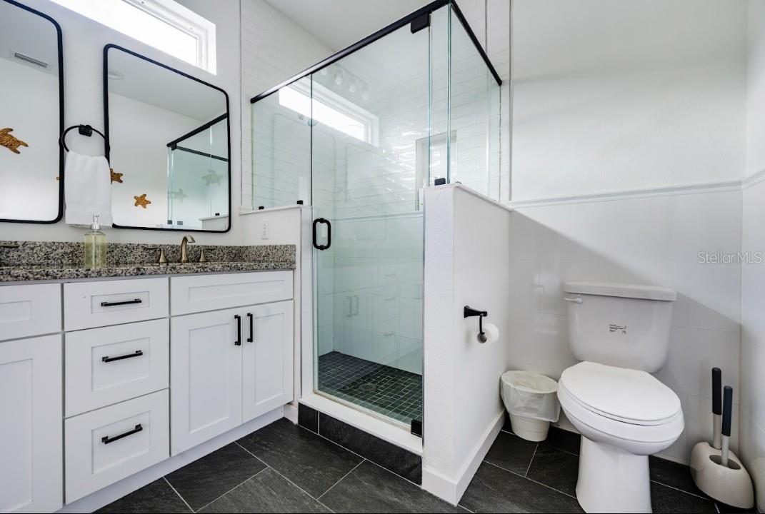 3903 N OLA AVE — photo 15