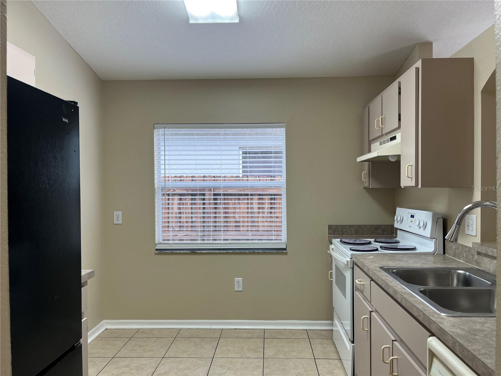 515 SABLE POINTE AVE — photo 6