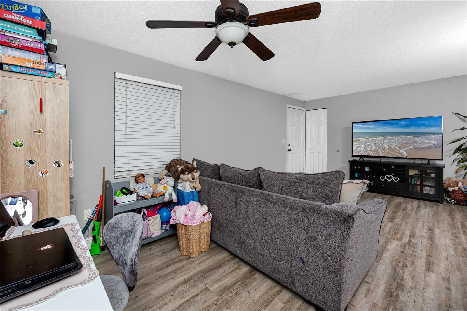 137 HUNTER LAKE DR #F — photo 4