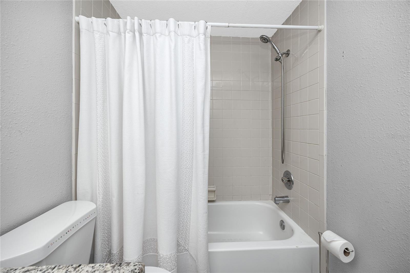 137 HUNTER LAKE DR #F — photo 20