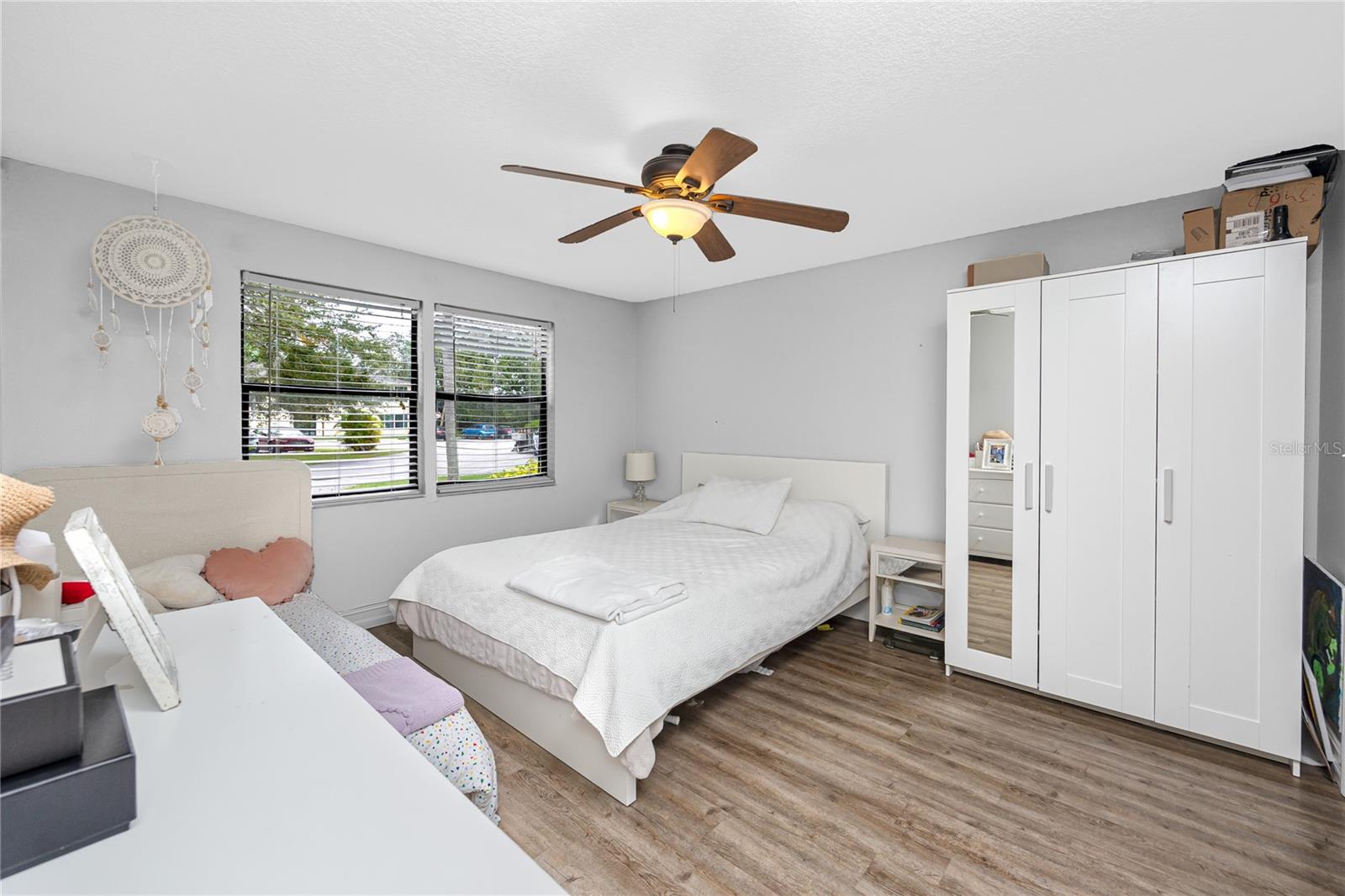 137 HUNTER LAKE DR #F — photo 12