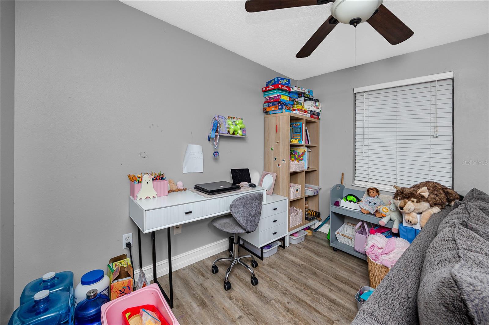 137 HUNTER LAKE DR #F — photo 3