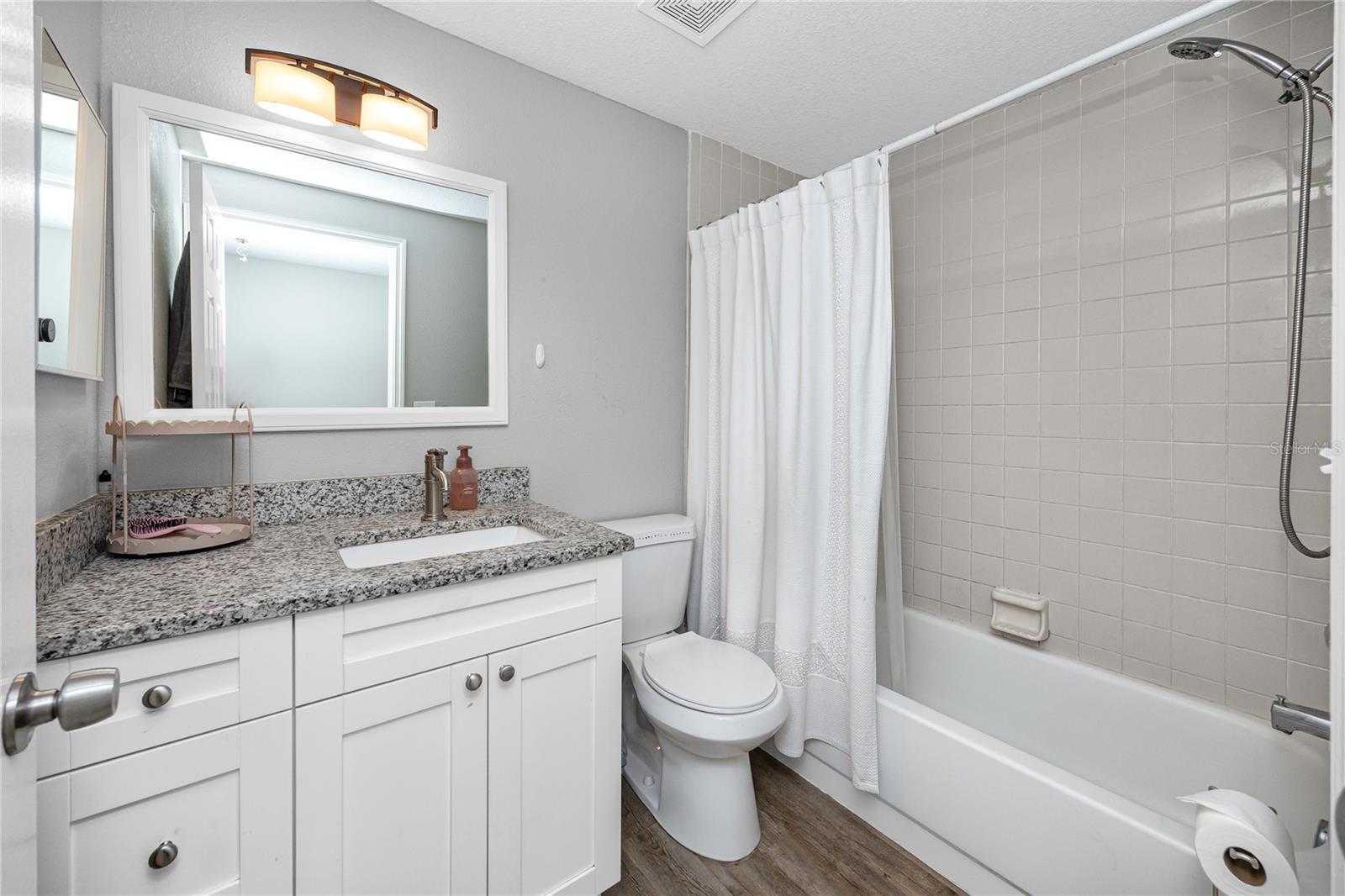 137 HUNTER LAKE DR #F — photo 19