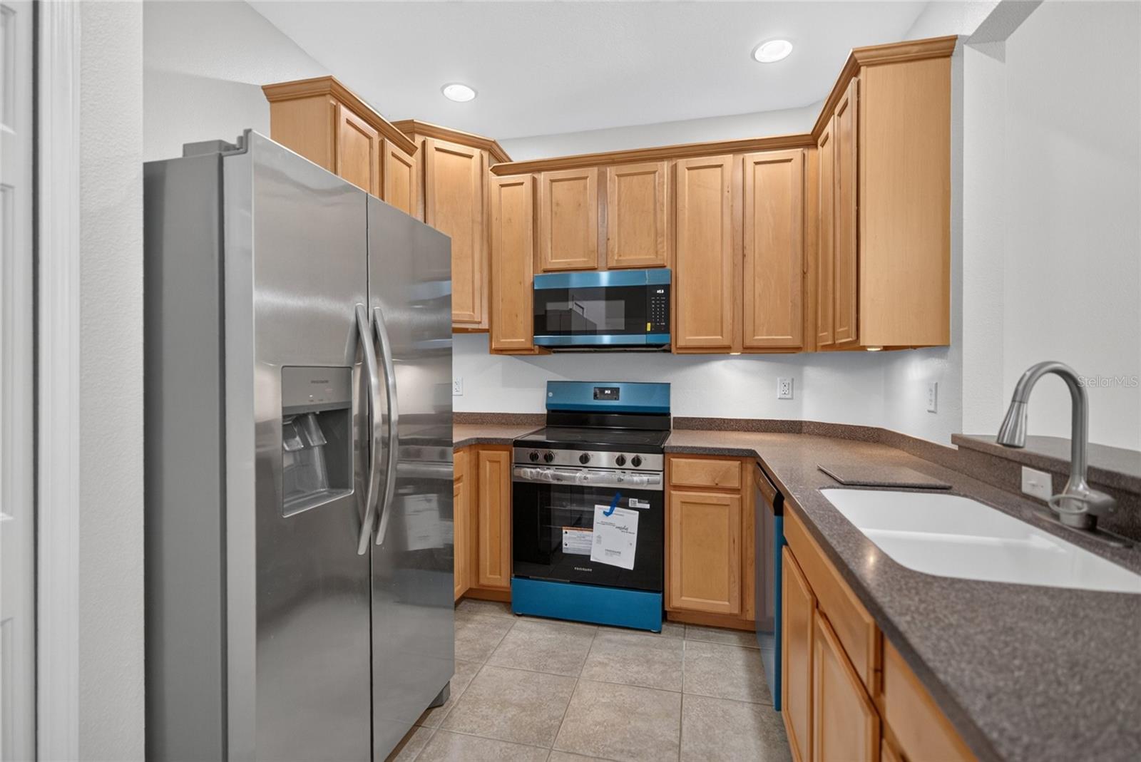 3707 PARKRIDGE CIR #7-106 — photo 4