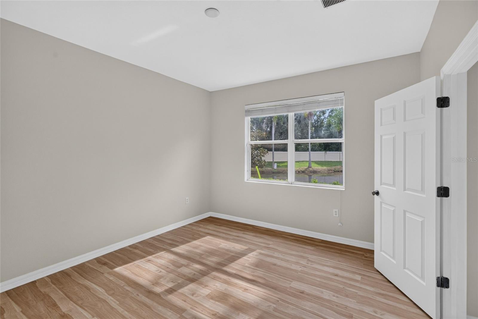 3707 PARKRIDGE CIR #7-106 — photo 13