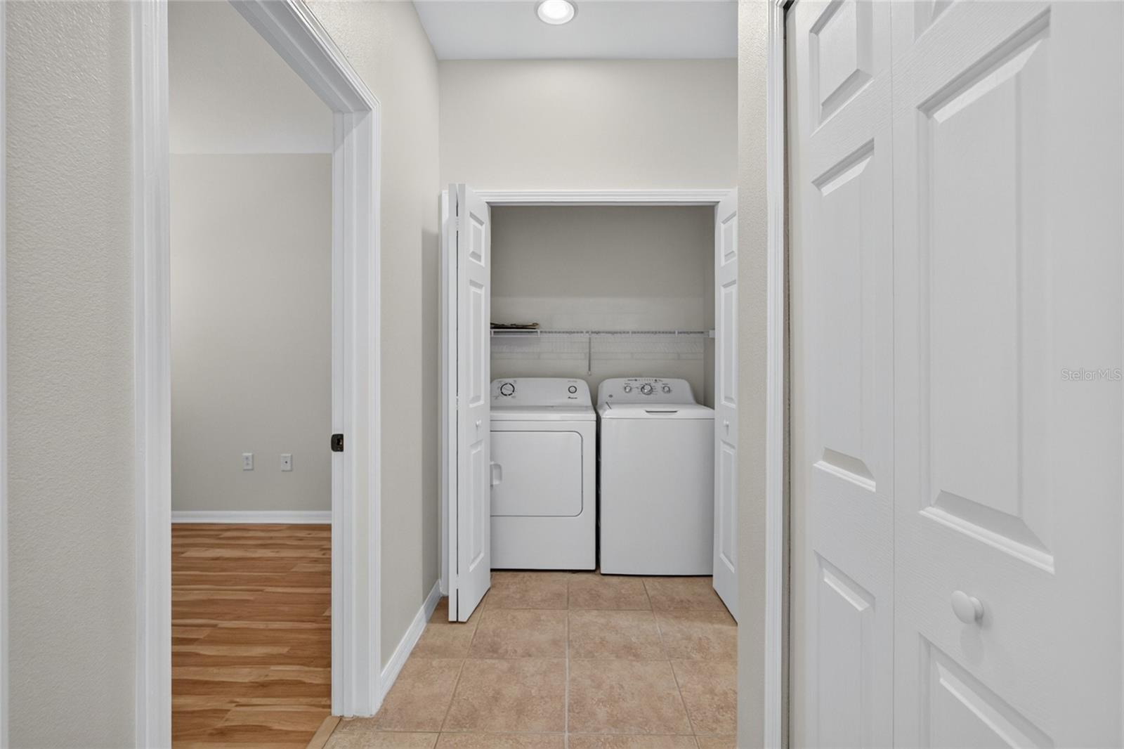 3707 PARKRIDGE CIR #7-106 — photo 17