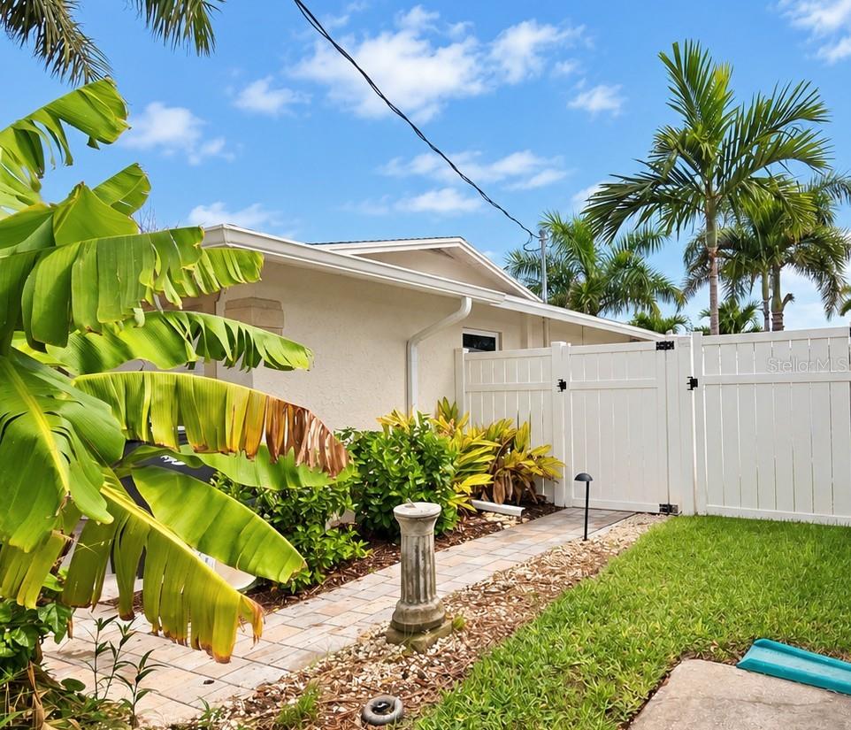 4907 CORAL BLVD — photo 11